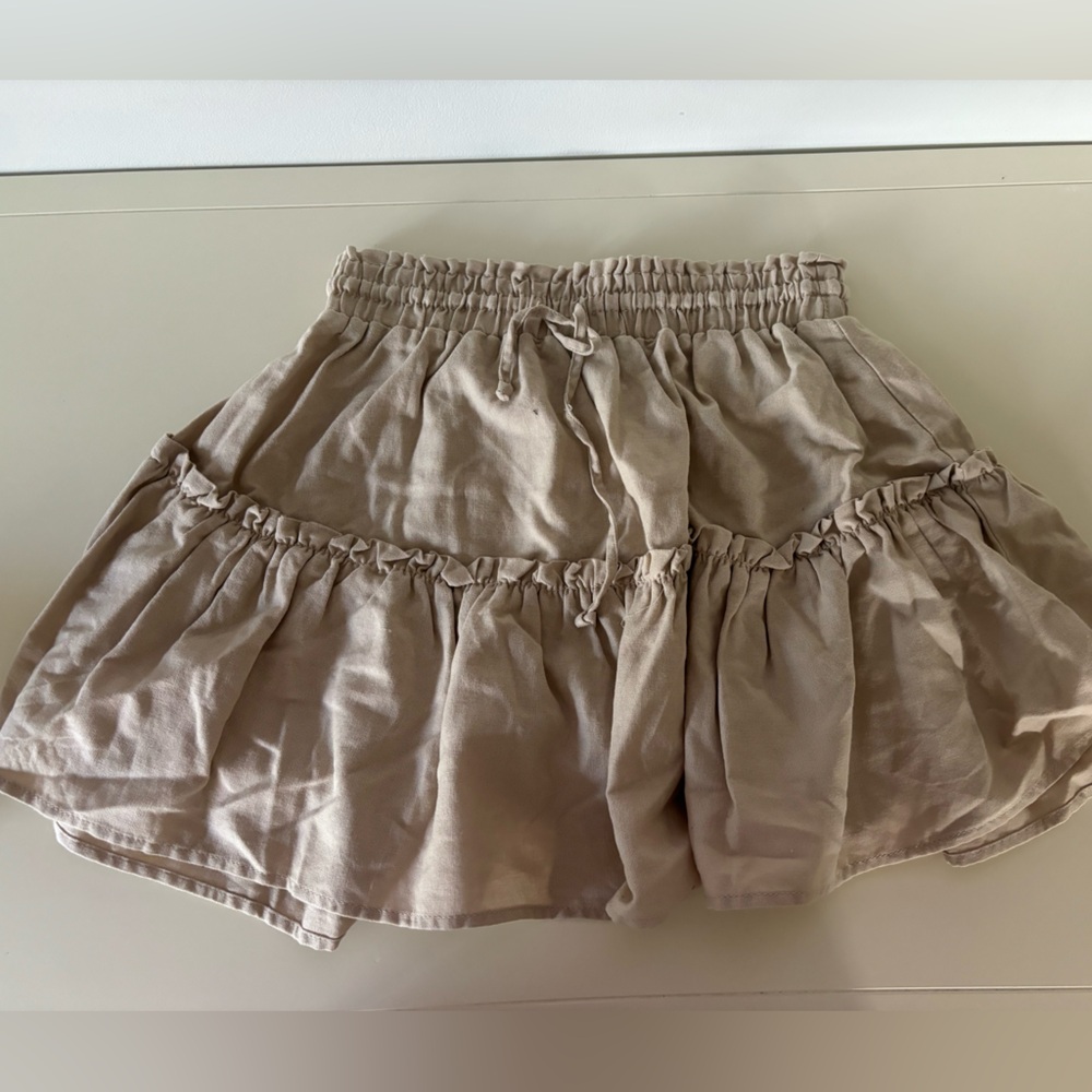 Tan flowy mini skirt